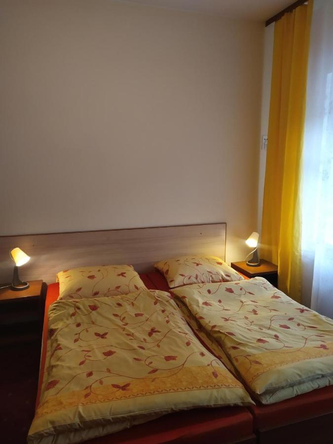 Na Skraju *